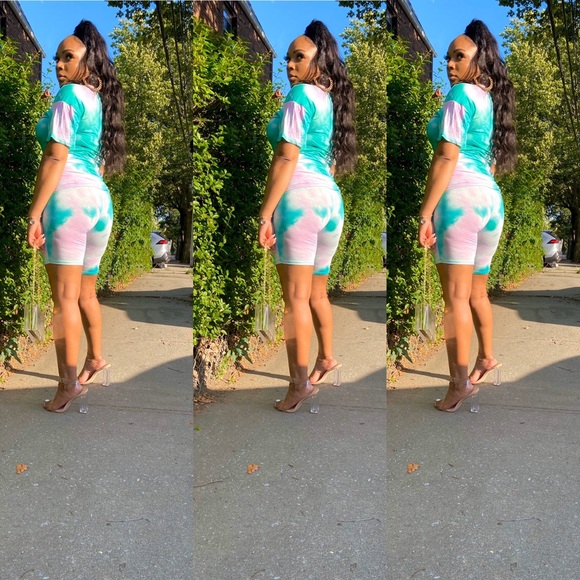 The Weekend Set - Picture 2 of 2